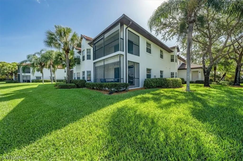 4445 Dover Court Naples FL 34105