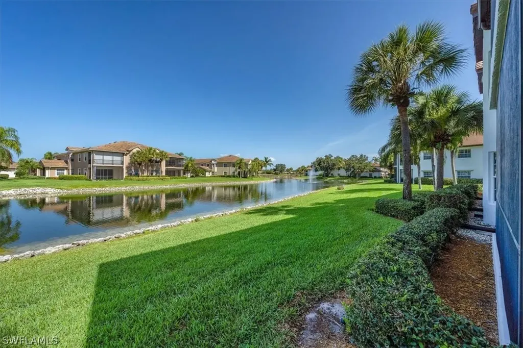 4445 Dover Court Naples FL 34105
