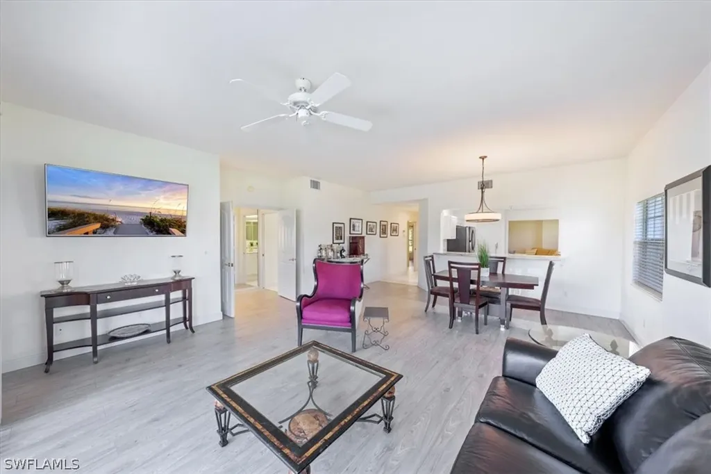 4445 Dover Court Naples FL 34105
