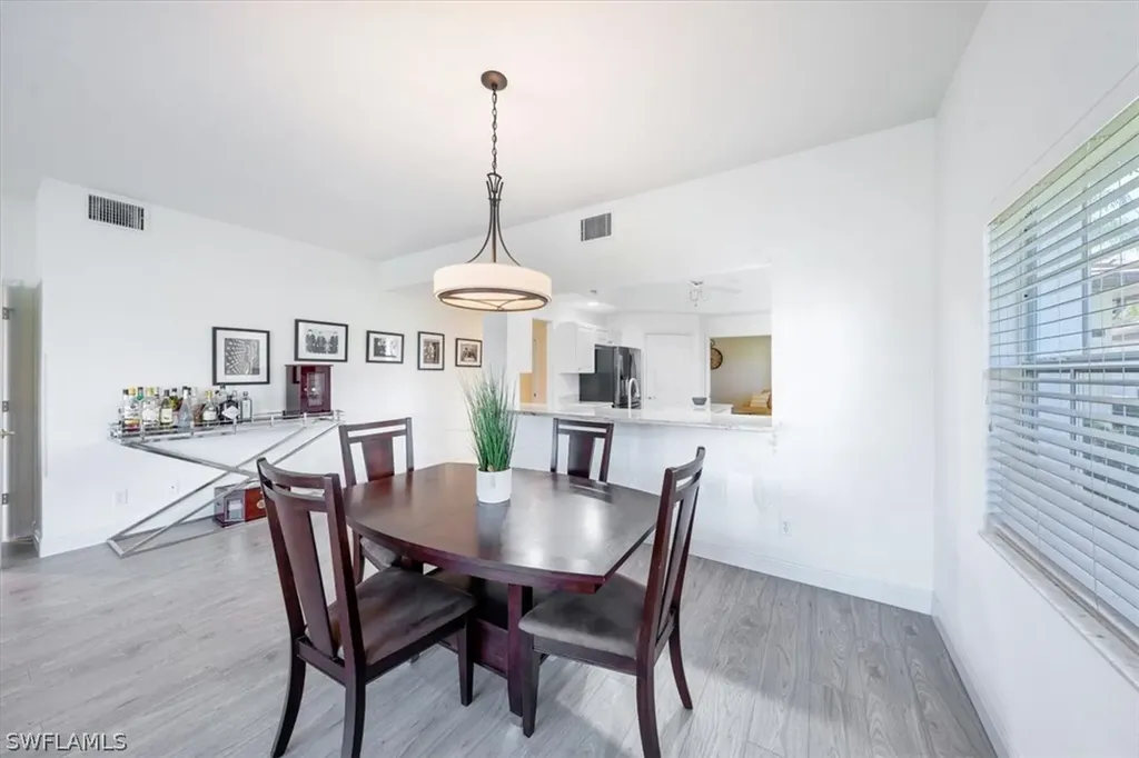 4445 Dover Court Naples FL 34105