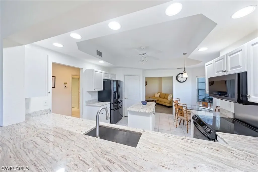 4445 Dover Court Naples FL 34105