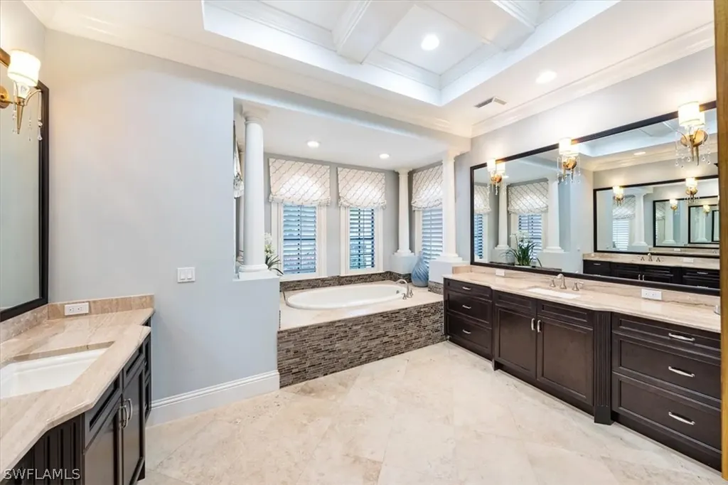 6089 Tamworth Court Naples FL 34119