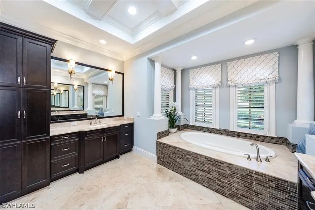 6089 Tamworth Court Naples FL 34119