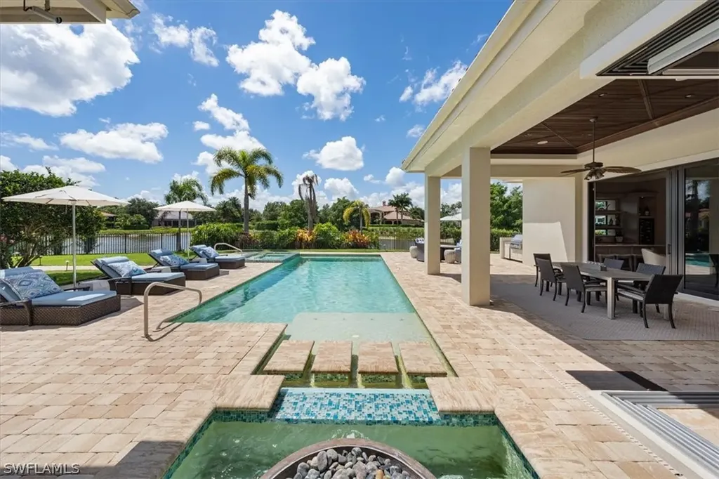 6089 Tamworth Court Naples FL 34119