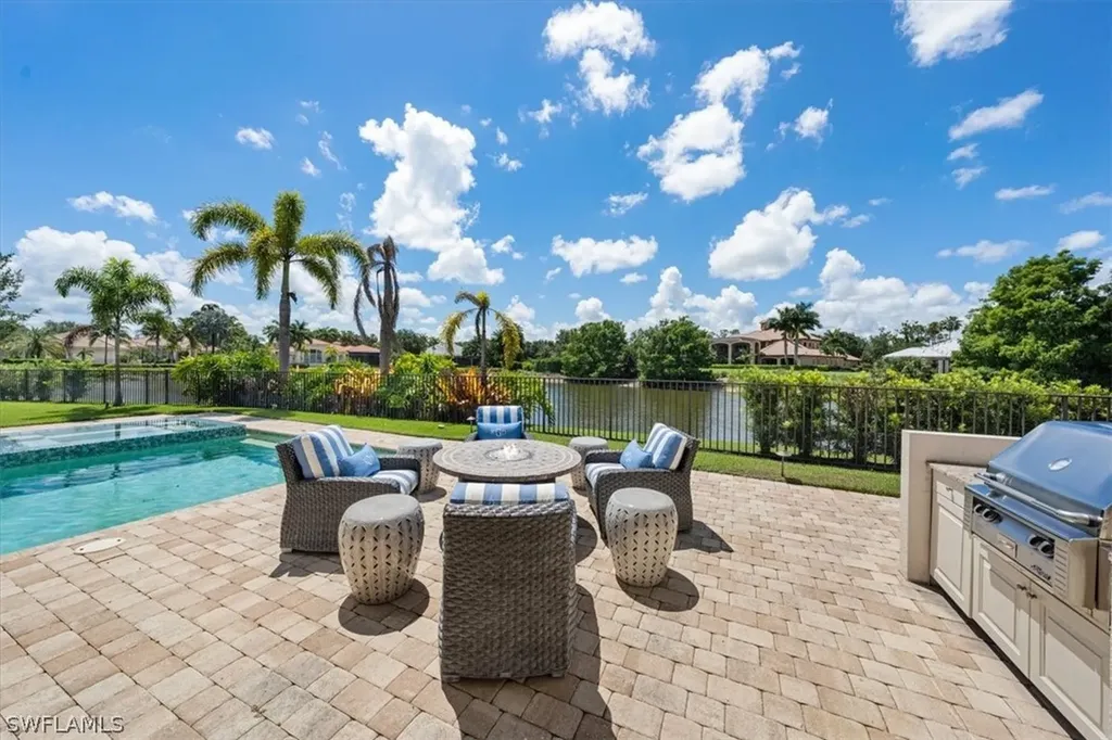 6089 Tamworth Court Naples FL 34119