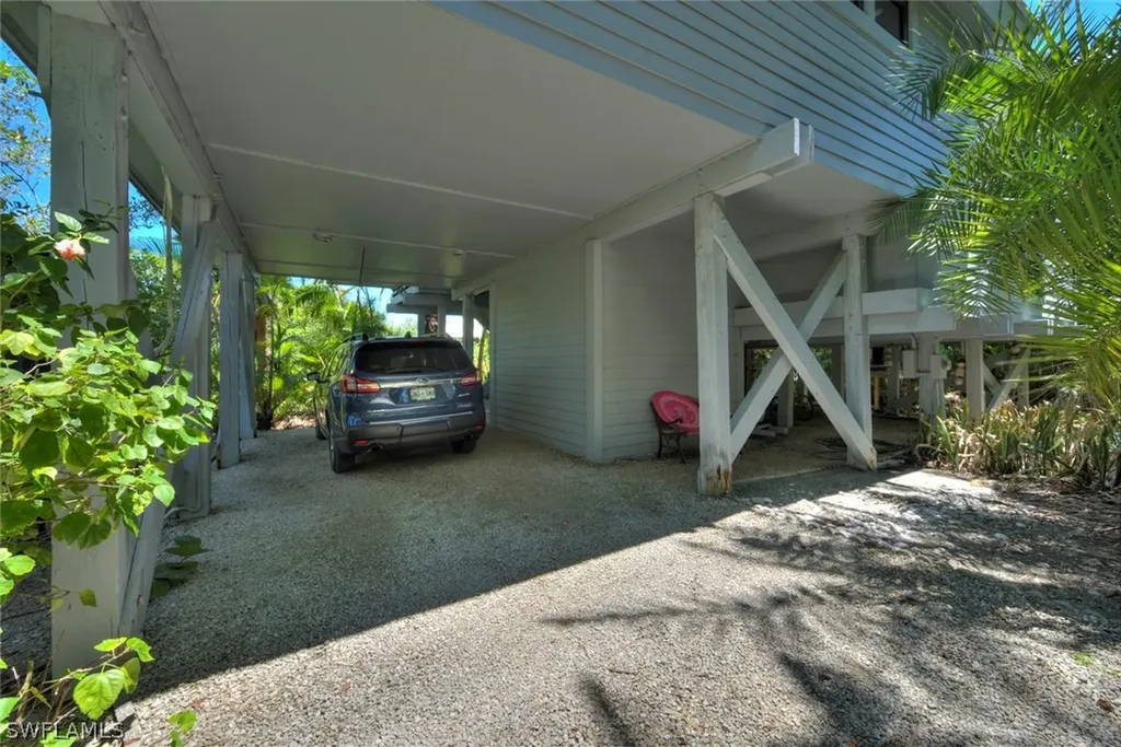 1031 Bird Watch Way Sanibel FL 33957