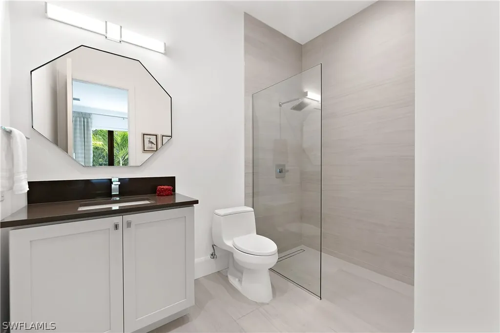 470 Wedge Drive Naples FL 34103