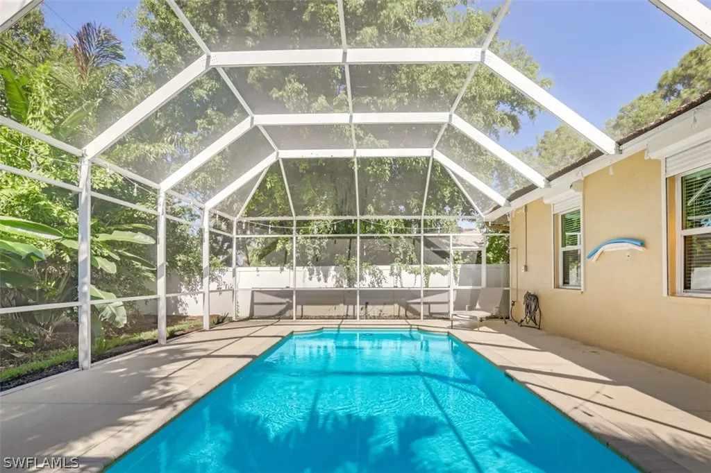 796 96th Avenue N Naples FL 34108