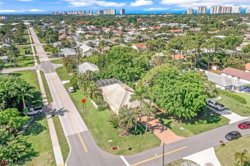 796 96th Avenue N Naples FL 34108