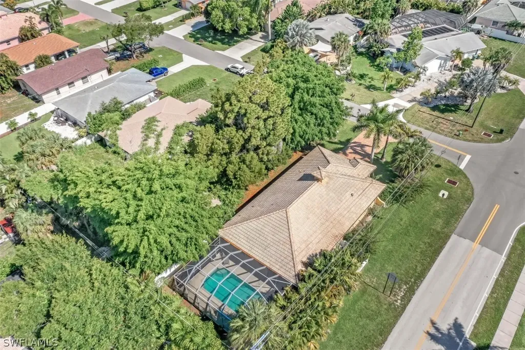 796 96th Avenue N Naples FL 34108