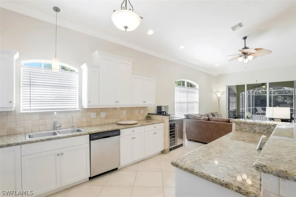 796 96th Avenue N Naples FL 34108