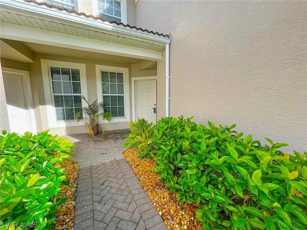 9582 Hemingway Lane Fort Myers FL 33913
