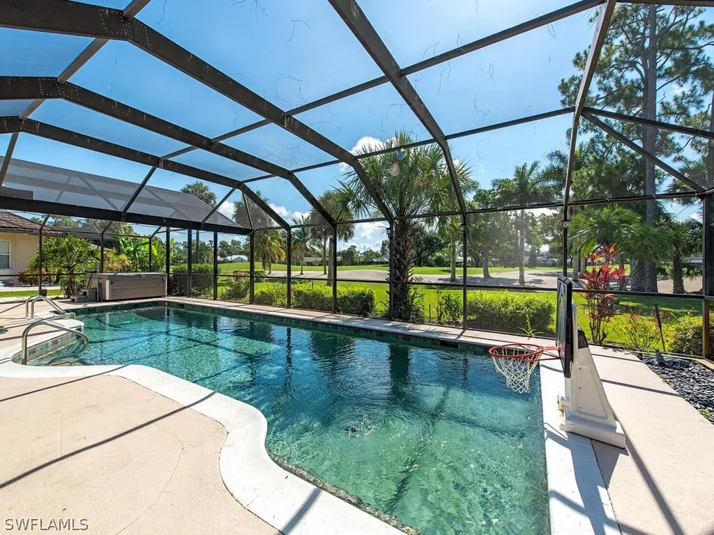 183 Muirfield Circle Naples FL 34113