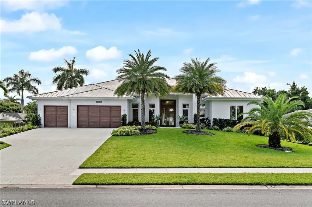 4234 Crayton Road Naples FL 34103