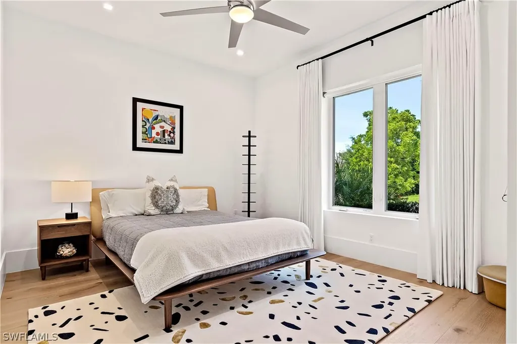 4234 Crayton Road Naples FL 34103