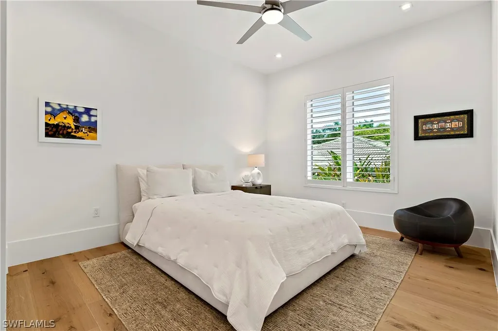 4234 Crayton Road Naples FL 34103