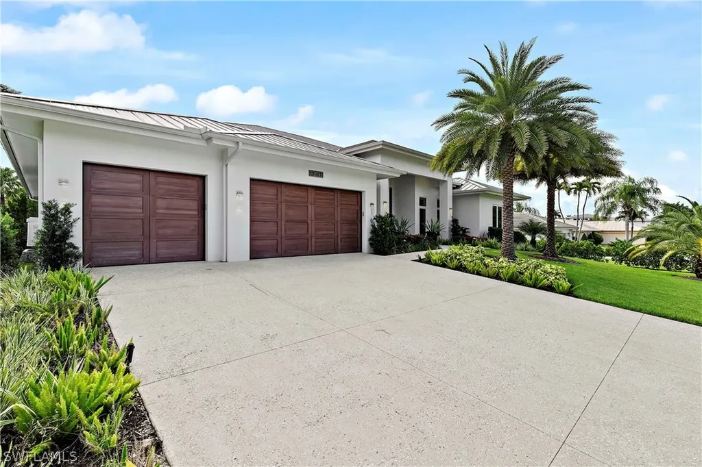4234 Crayton Road Naples FL 34103