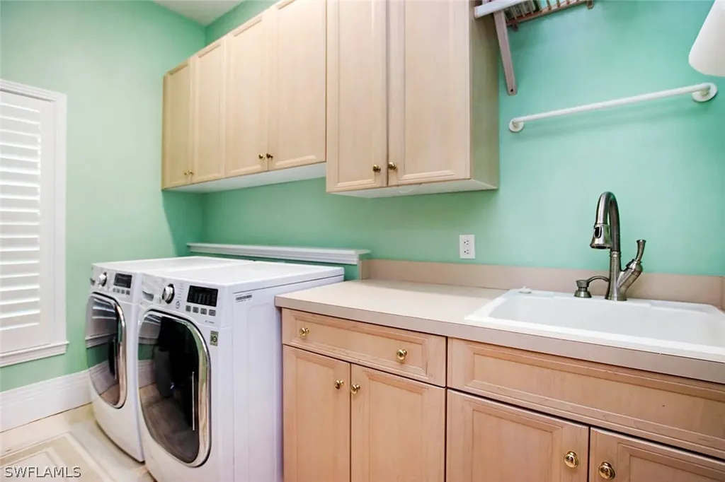 1260 Par View Drive Sanibel FL 33957