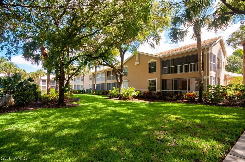 24821 Lakemont Cove Lane Bonita Springs FL 34134