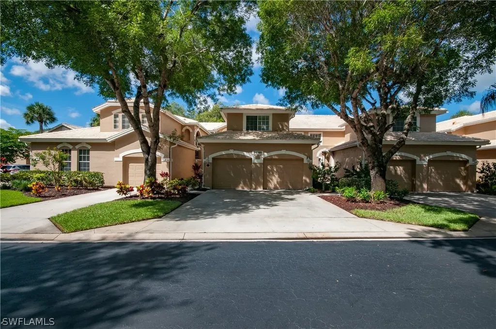 24821 Lakemont Cove Lane Bonita Springs FL 34134