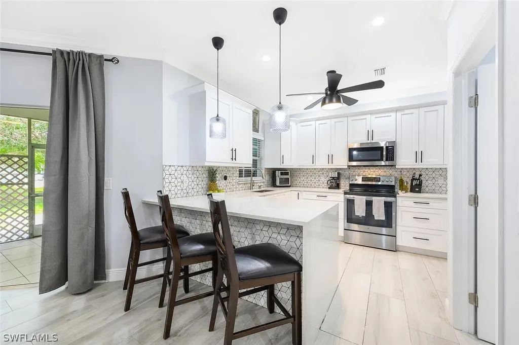 Naples FL, 2175 43rd Street SW, Unit 57