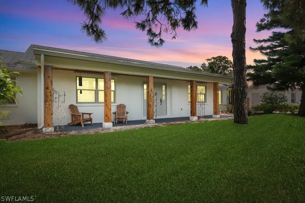 700 102nd Avenue N Naples FL 34108