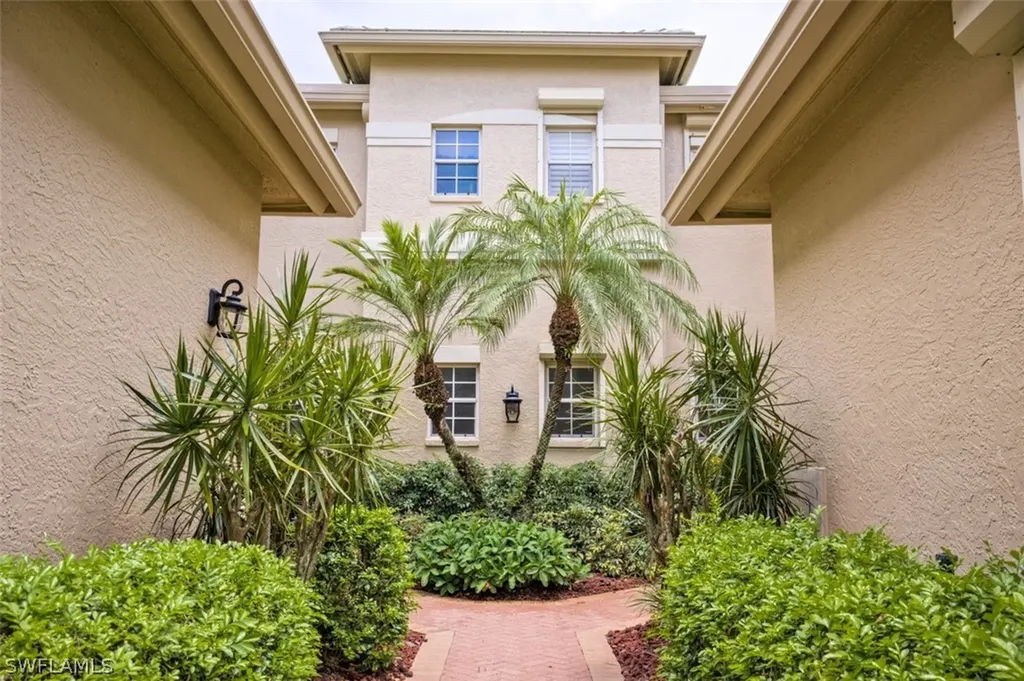 642 Vintage Reserve Circle Naples FL 34119