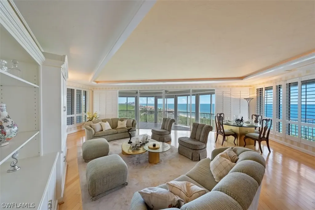 8111 Bay Colony Drive Naples FL 34108