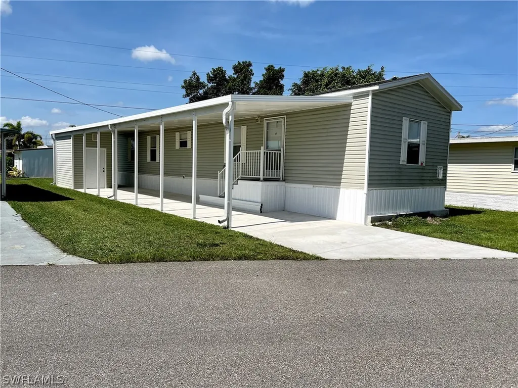 69 Shoreland Drive Fort Myers FL 33905