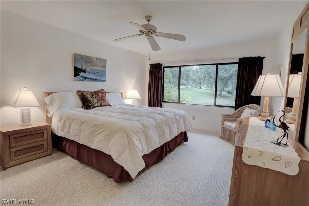 40 Water Oaks Way Naples FL 34105