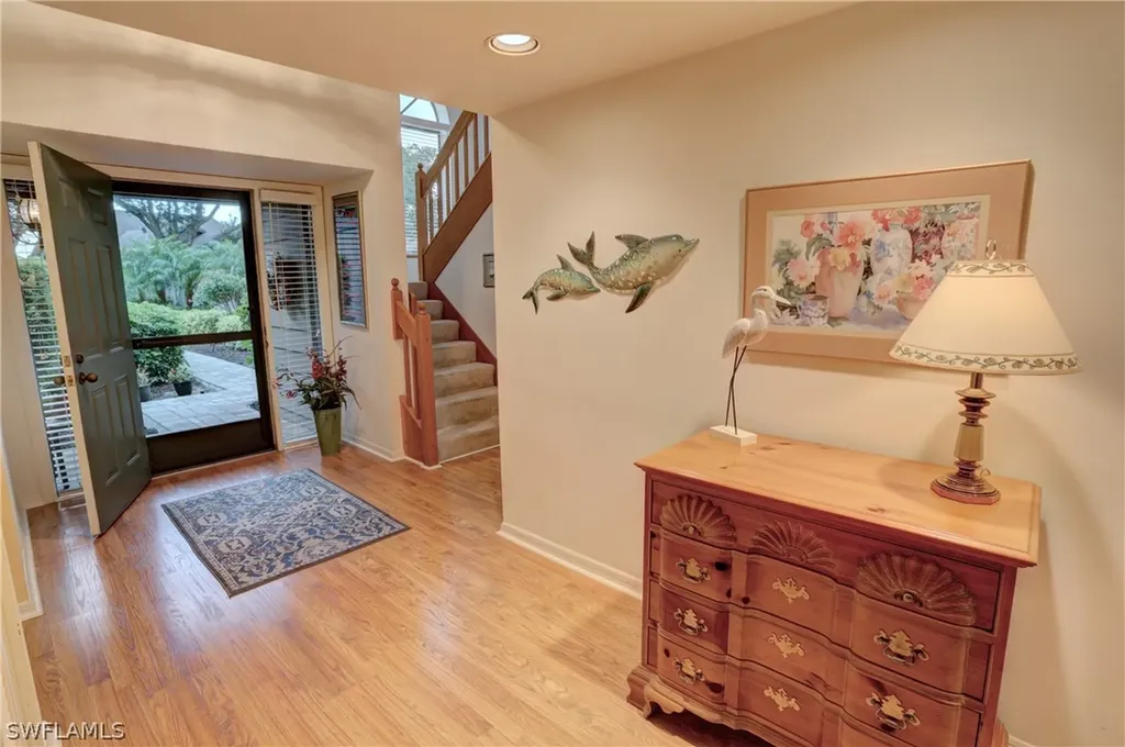 40 Water Oaks Way Naples FL 34105