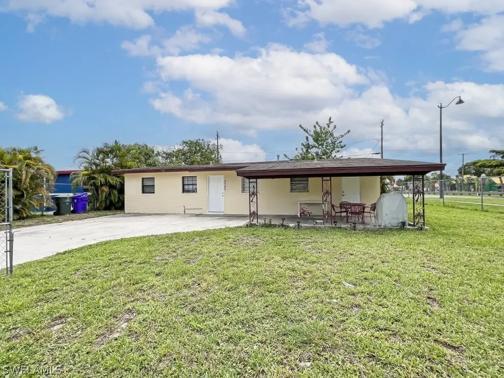 3565 Royal Palm Avenue Fort Myers FL 33901