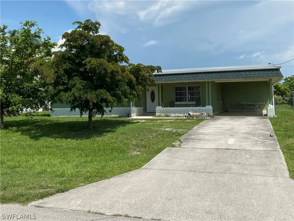 1028 NE Pine Island Lane Cape Coral FL 33909