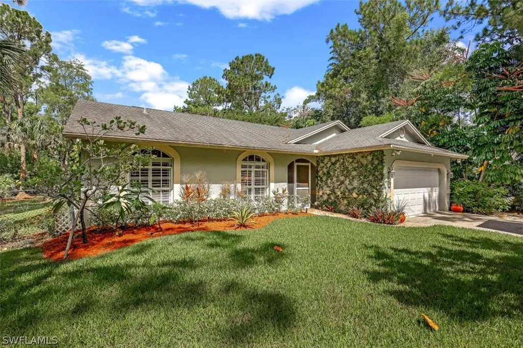 1561 Logan Court Naples FL 34116