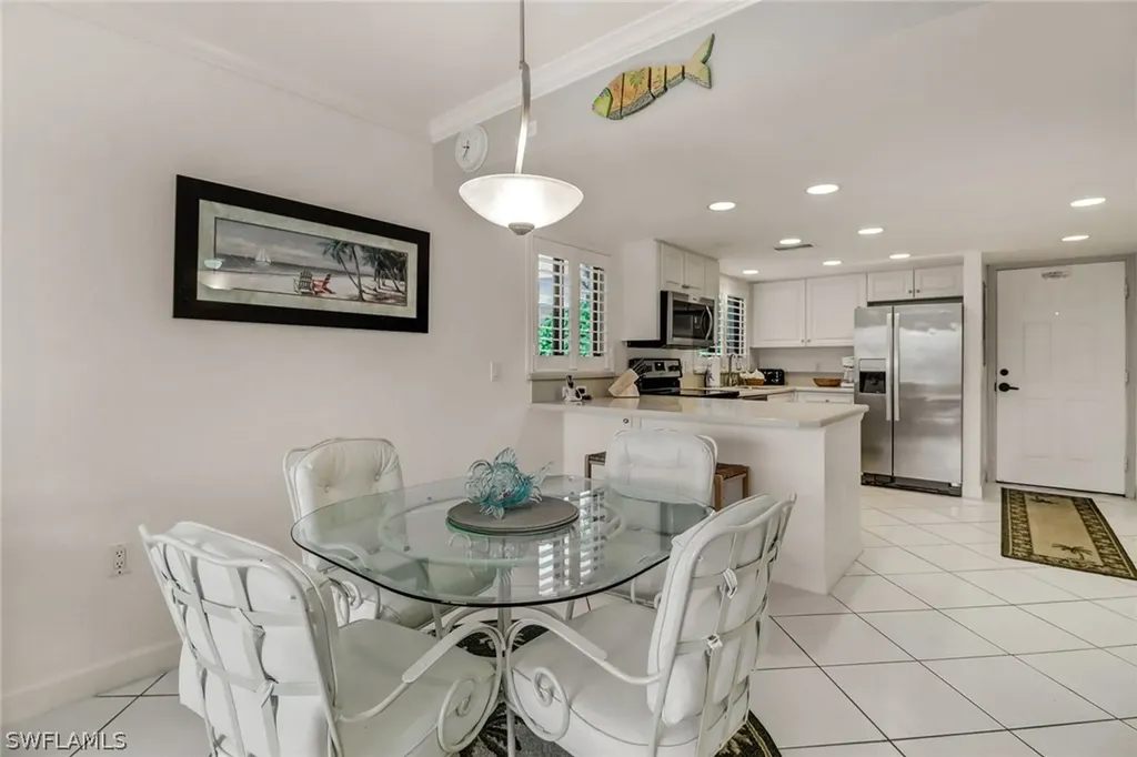 671 E Gulf Drive Sanibel FL 33957