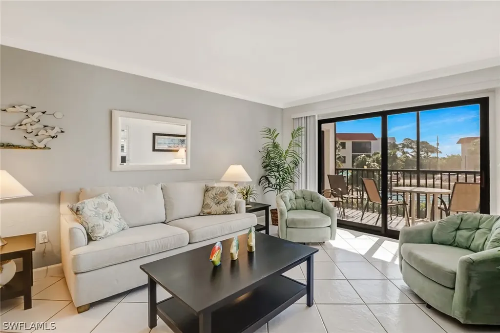 671 E Gulf Drive Sanibel FL 33957