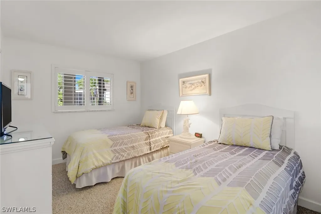671 E Gulf Drive Sanibel FL 33957