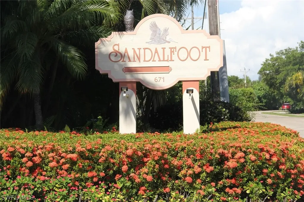 671 E Gulf Drive Sanibel FL 33957