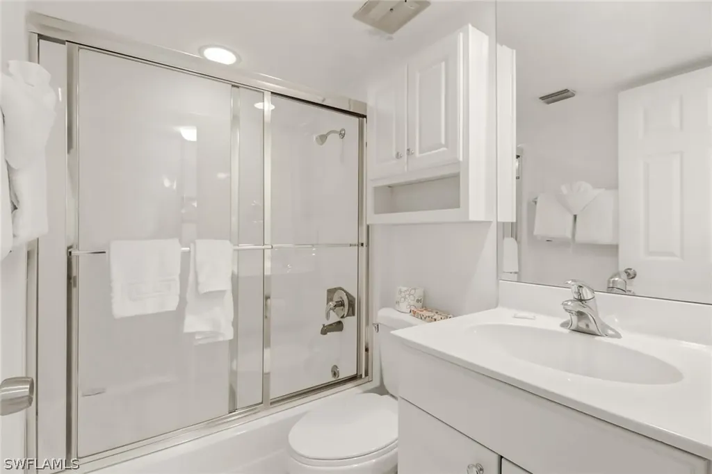 671 E Gulf Drive Sanibel FL 33957