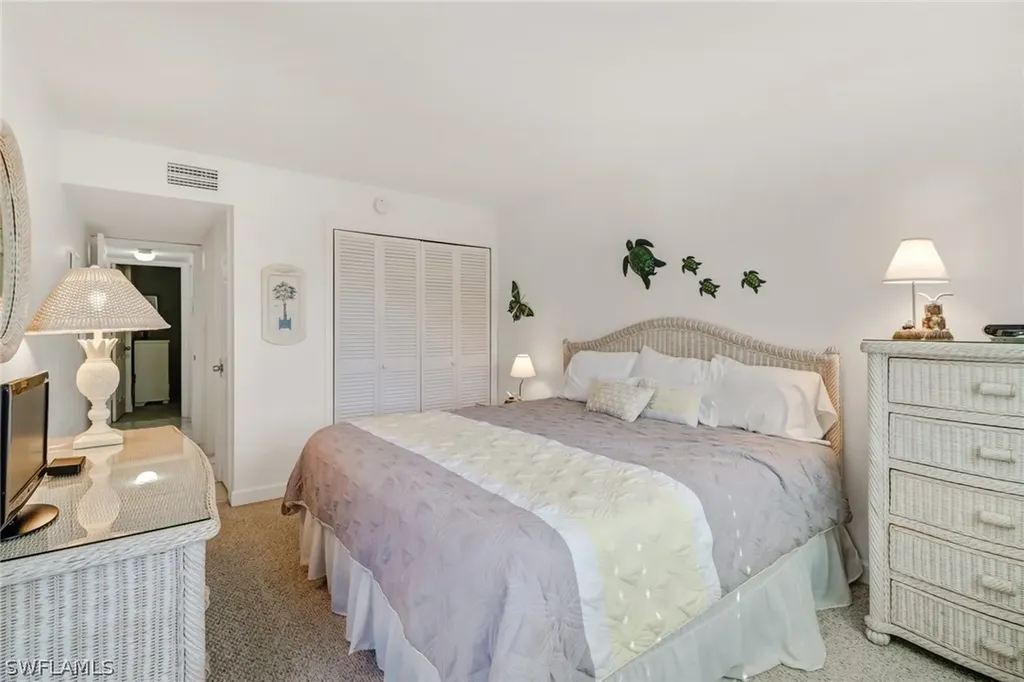 671 E Gulf Drive Sanibel FL 33957