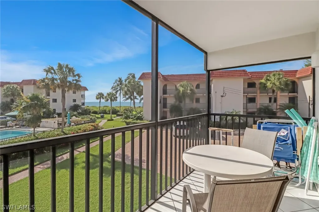 671 E Gulf Drive Sanibel FL 33957