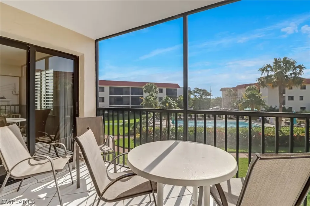 671 E Gulf Drive Sanibel FL 33957