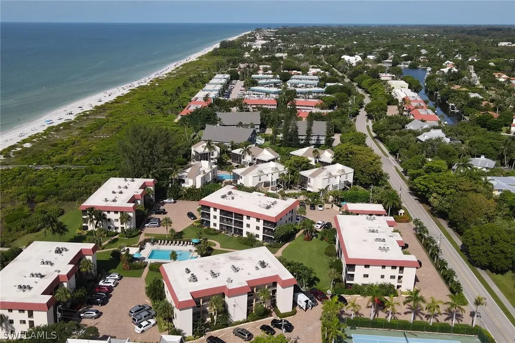 671 E Gulf Drive Sanibel FL 33957
