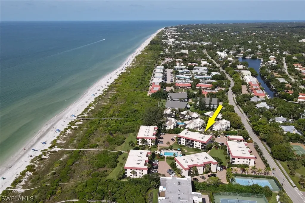 671 E Gulf Drive Sanibel FL 33957