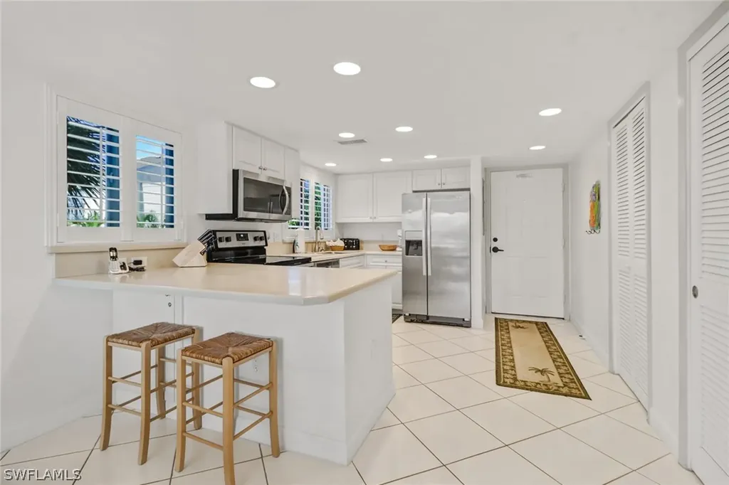 671 E Gulf Drive Sanibel FL 33957