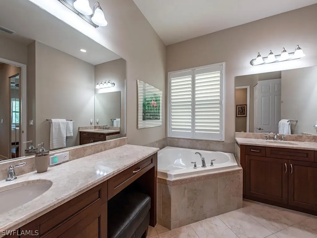 3426 Tigris Lane Naples FL 34119