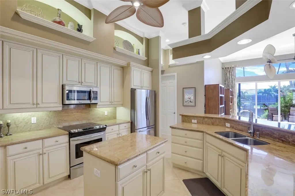 171 Geranium Court Marco Island FL 34145