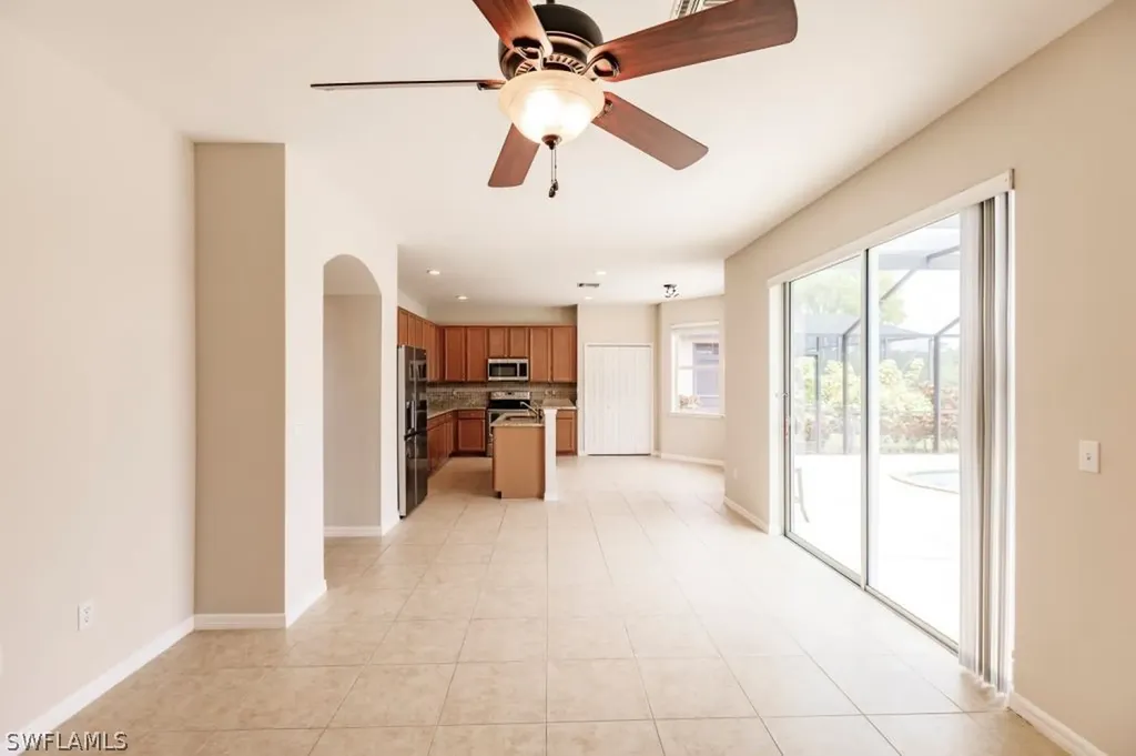 1581 Birdie Drive Naples FL 34120
