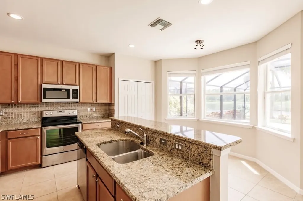1581 Birdie Drive Naples FL 34120