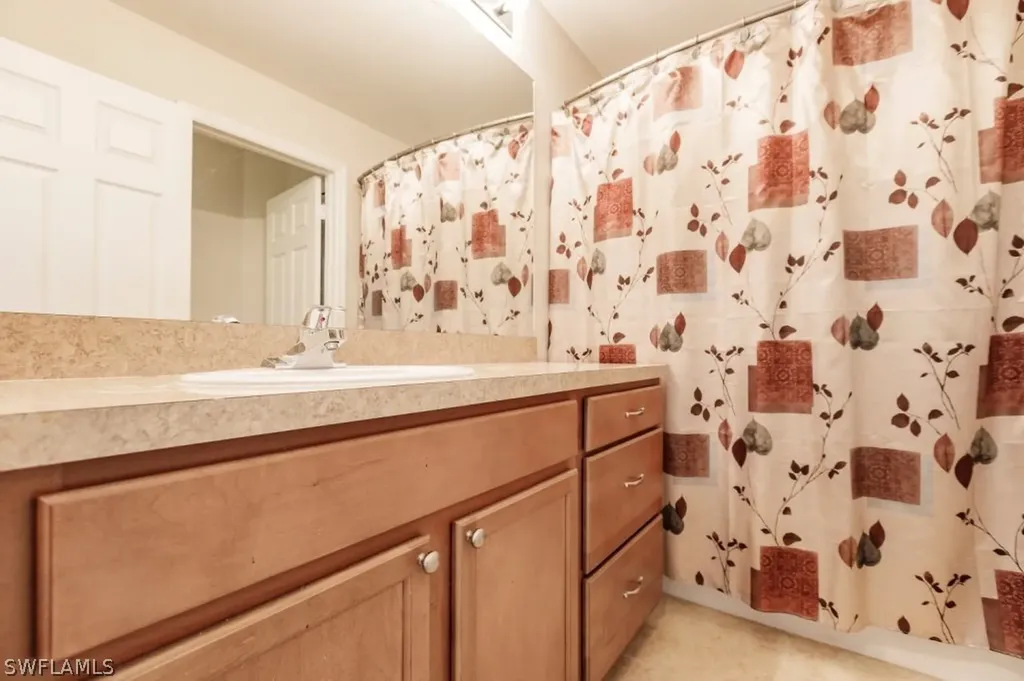 1581 Birdie Drive Naples FL 34120